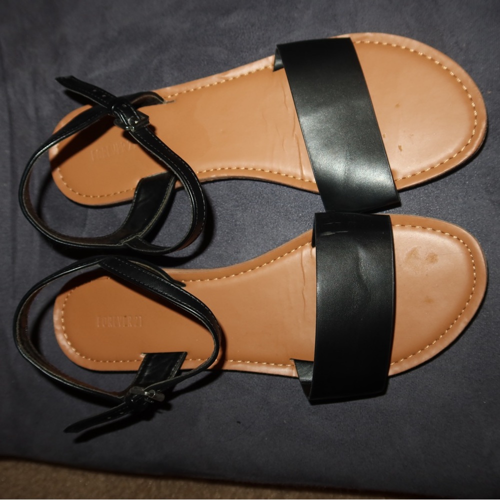 Forever 21 Black and Tan Sandals